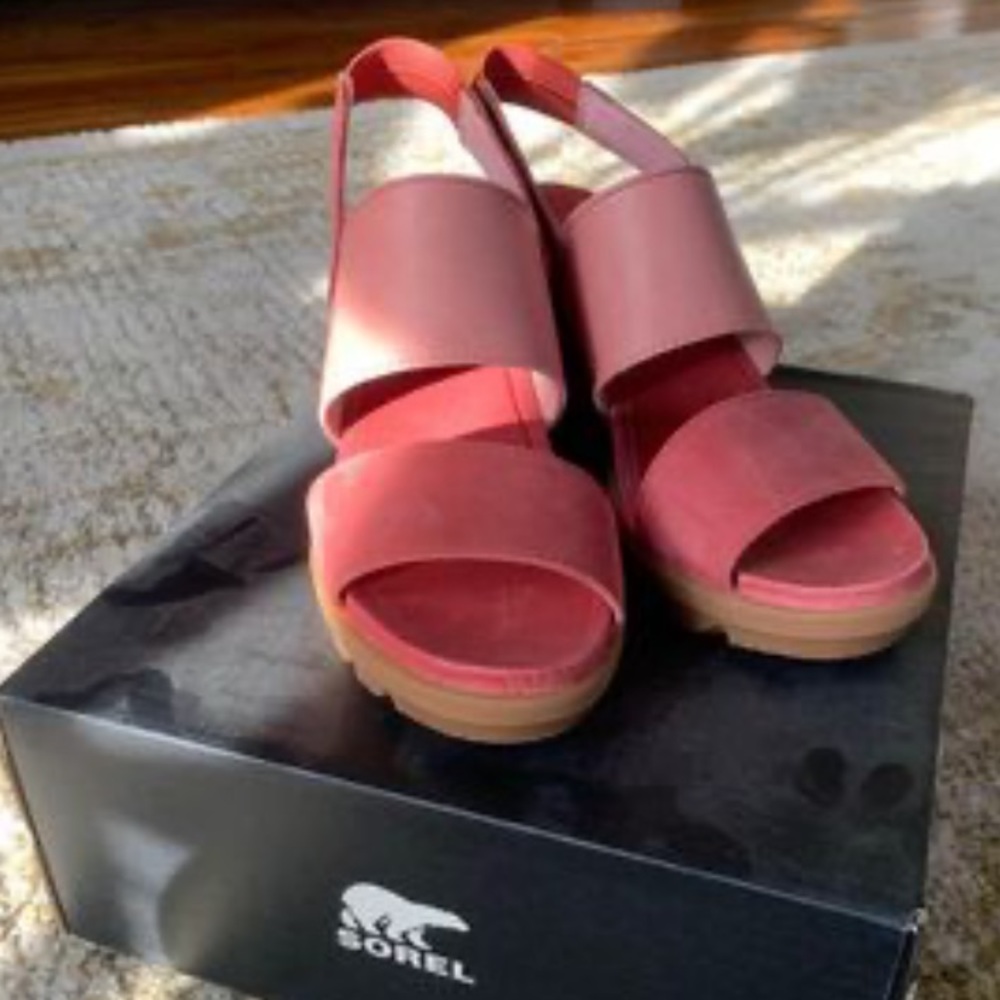 Sorel Slingbacks size 8